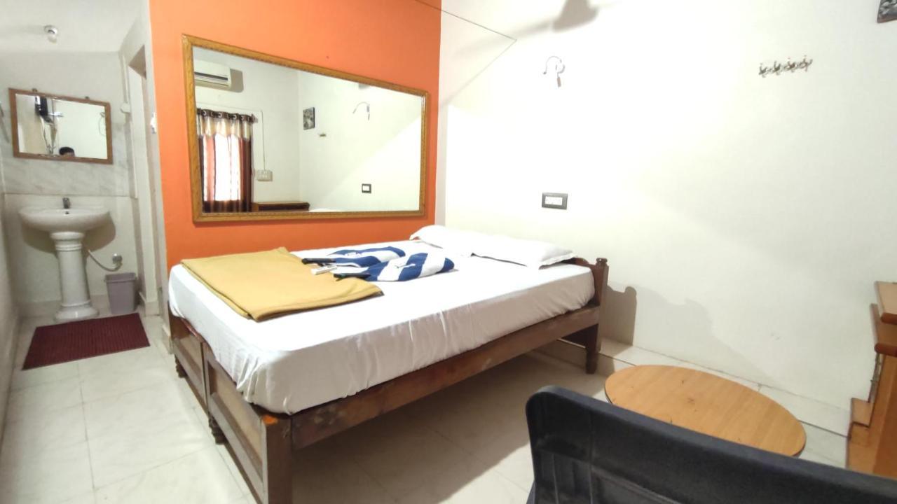 Rocky Guesthouse Hampi Exterior foto