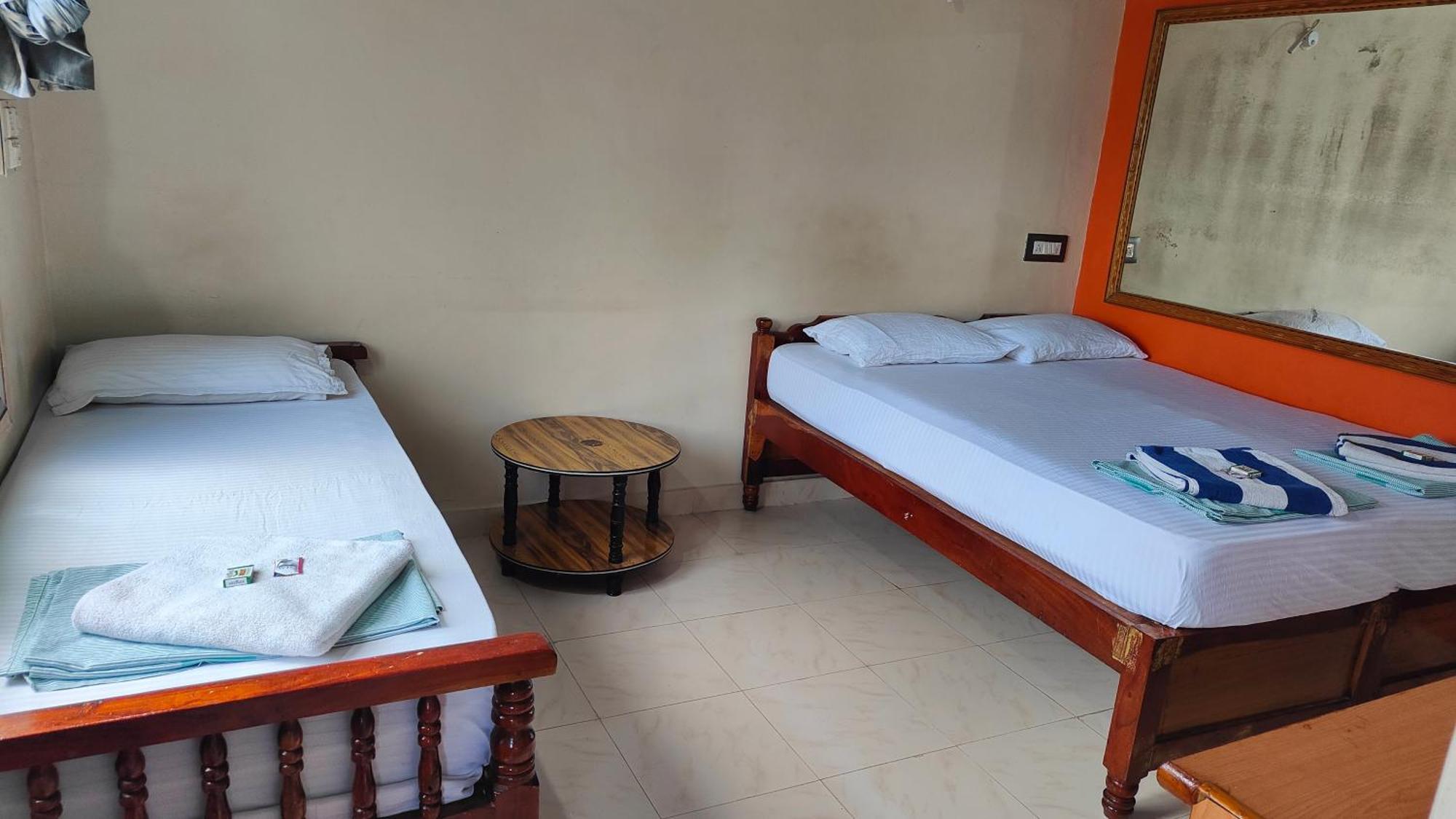 Rocky Guesthouse Hampi Exterior foto